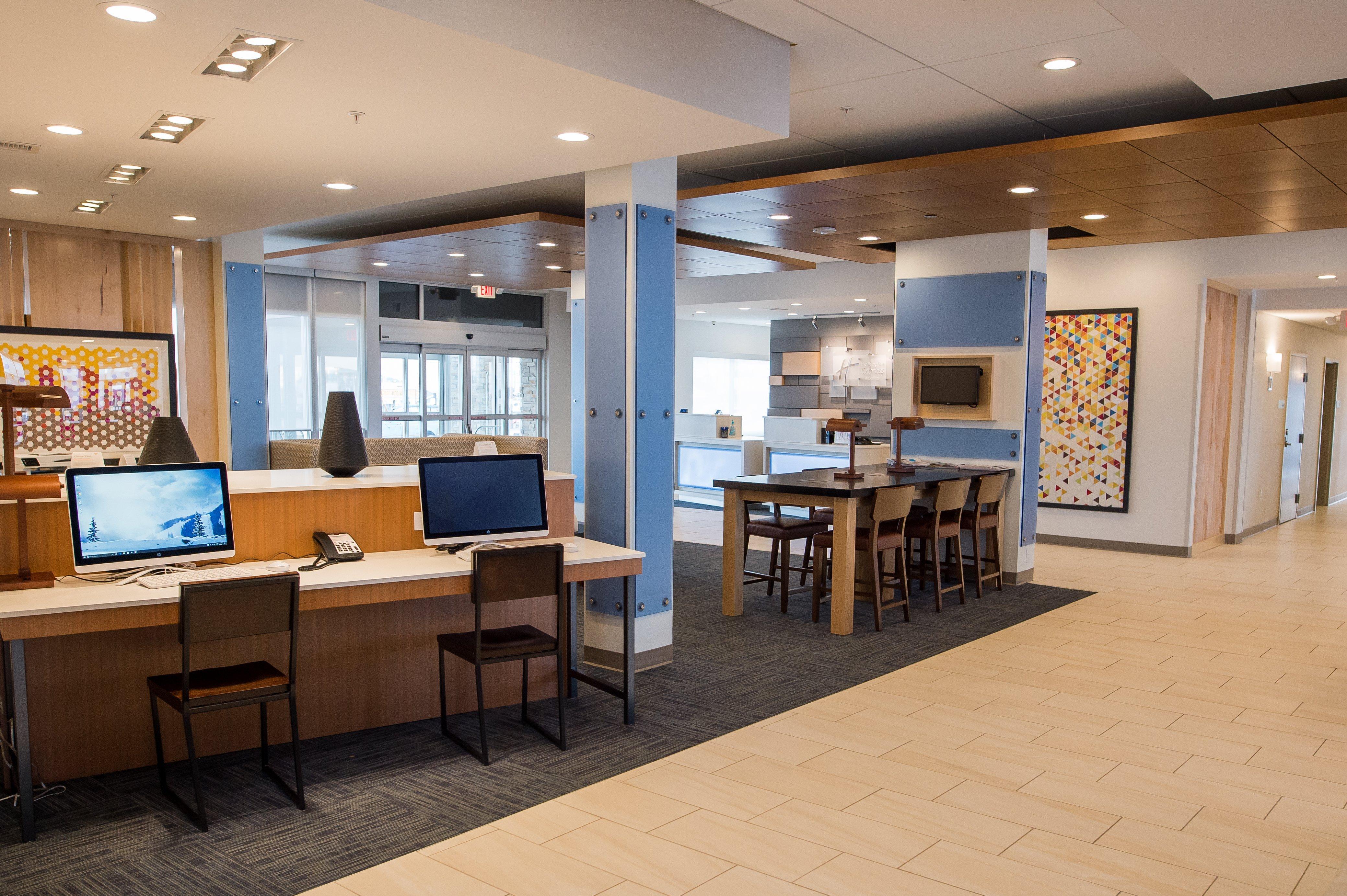 Holiday Inn Express & Suites - Marietta By Ihg Εξωτερικό φωτογραφία