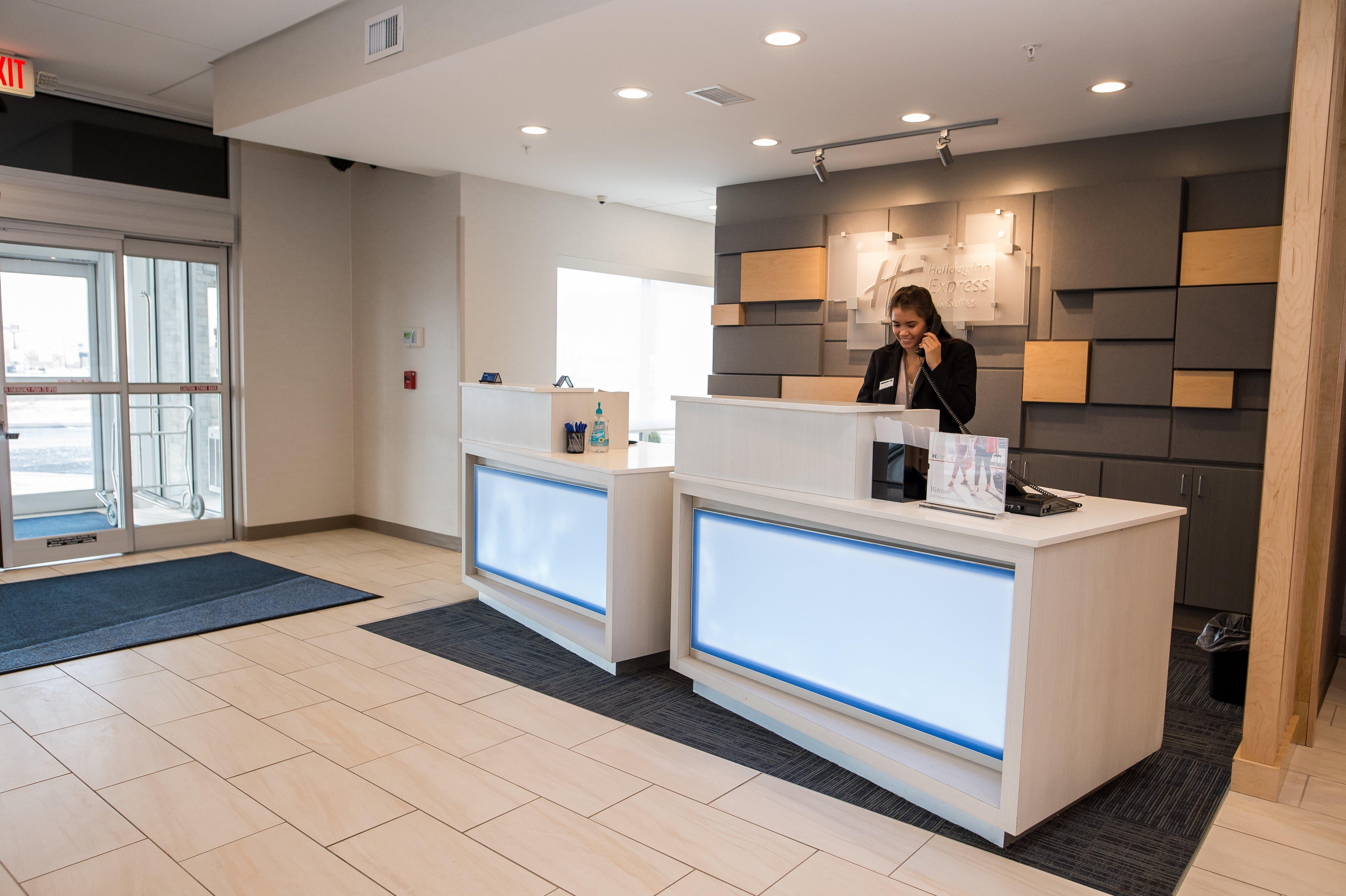 Holiday Inn Express & Suites - Marietta By Ihg Εξωτερικό φωτογραφία
